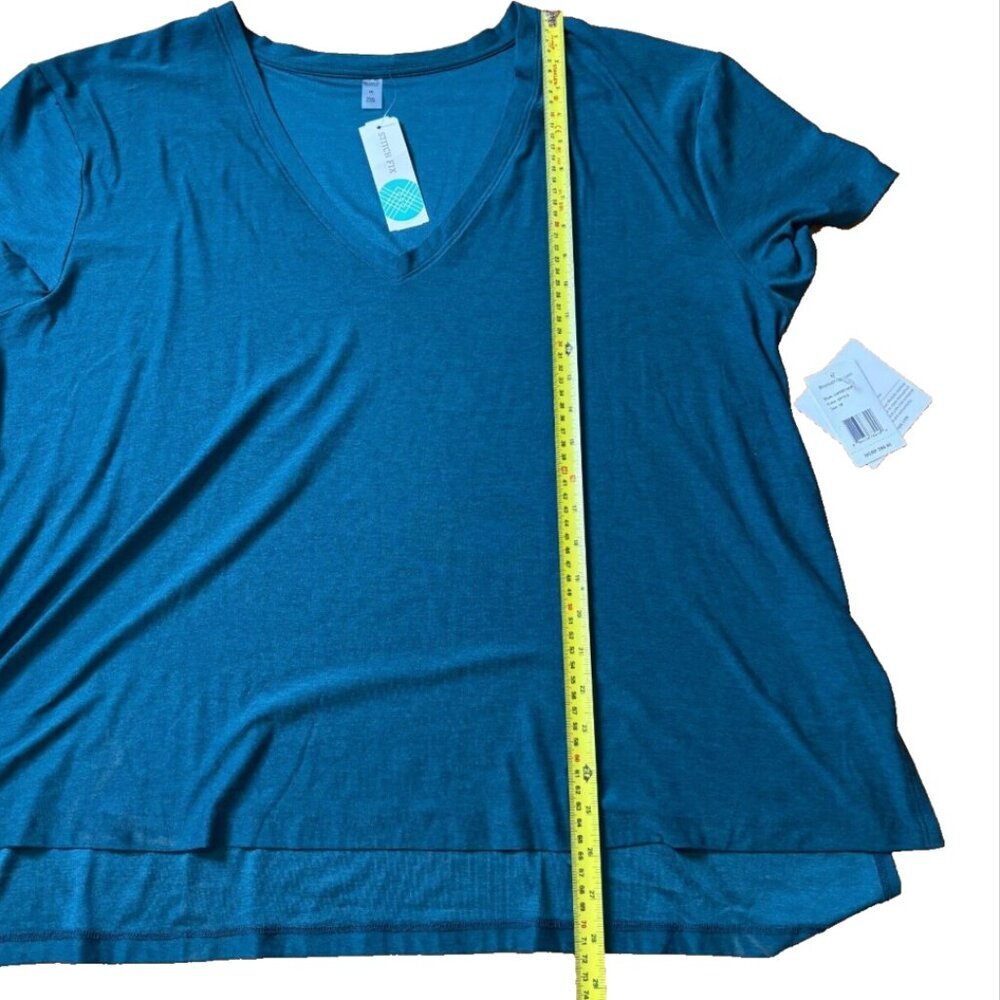 Beyond Yoga Featherweight V-Neck Split Up Long Tee Dark Green Womens 1X $66 NWT - Picture 9 of 10
